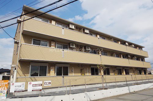 建物外観　メゾン・アーバンｉ