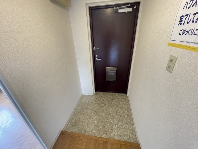 プロスペリテ神戸の玄関写真