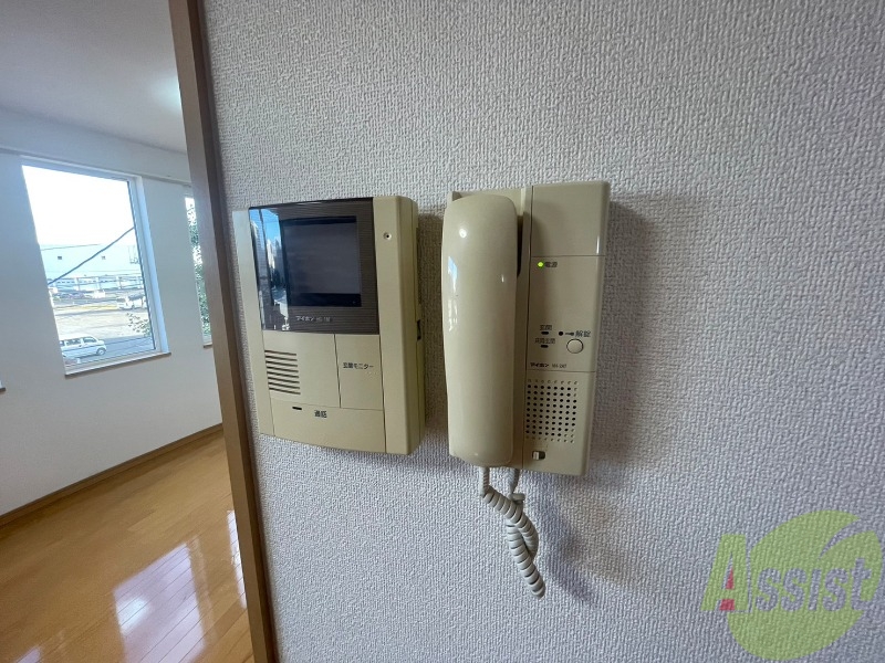 セキュリティ　インターホンで来客確認ができます。安心ですね。