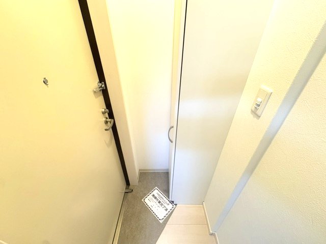 アルカサル吹田の玄関写真