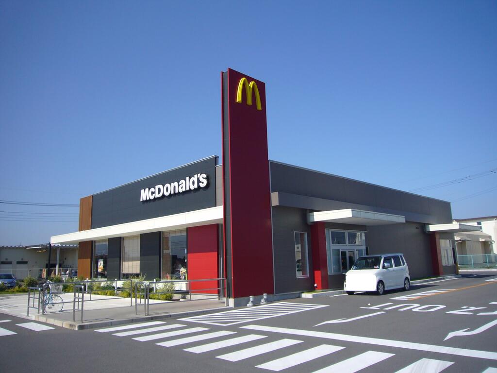 飲食店　マクドナルドおもちゃのまちフレスポ店（飲食店）まで438m