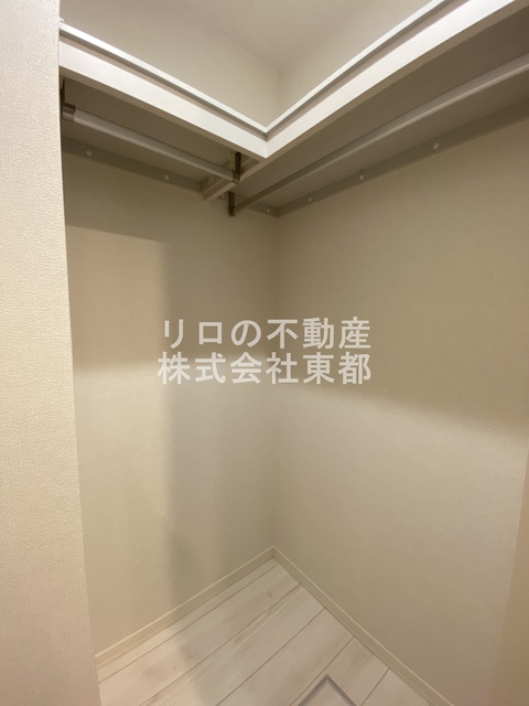 収納　奥行のあるウォークインクローゼットならお荷物多い方でも安心☆