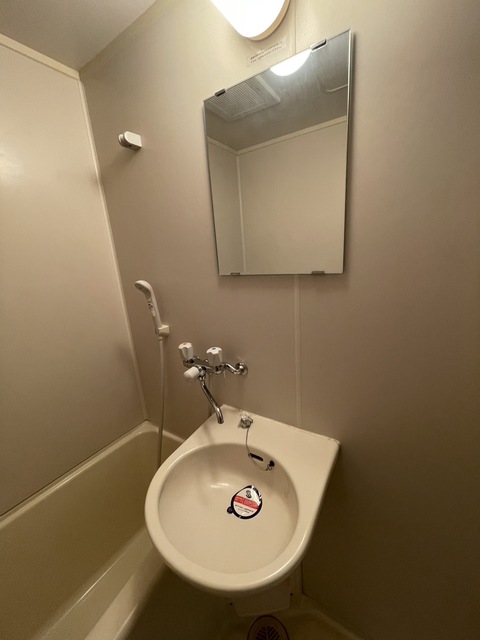 洗面設備　別部屋参考画像