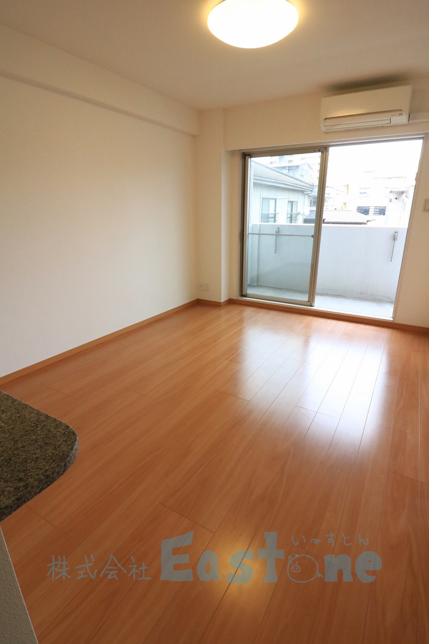 居室・リビング　陽当り良好広々リビング