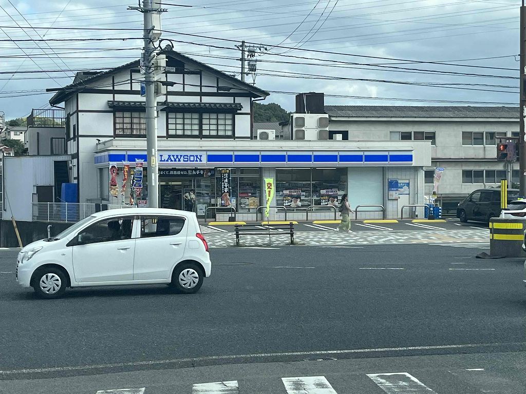 コンビニ　ローソン尾道栗原町店（コンビニ）まで1294m