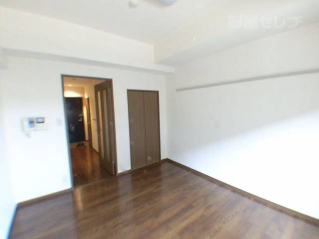 居室・リビング　光溢れる居室です