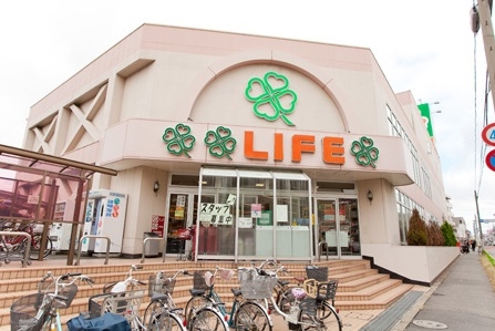 スーパー　ライフ赤塚店（スーパー）まで414m
