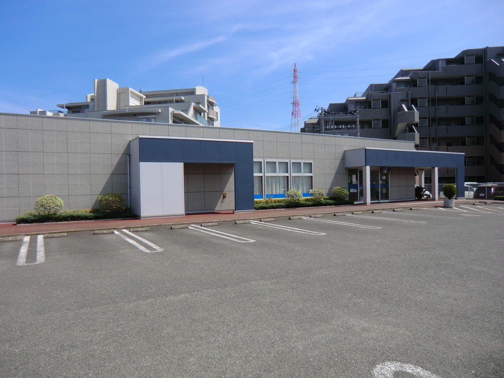 銀行　七十七銀行富沢支店（銀行）まで416m