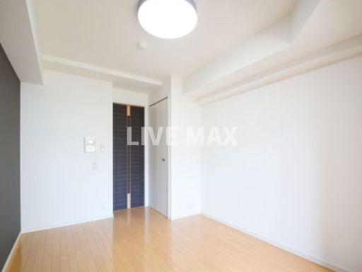 居室・リビング　別号室参考写真