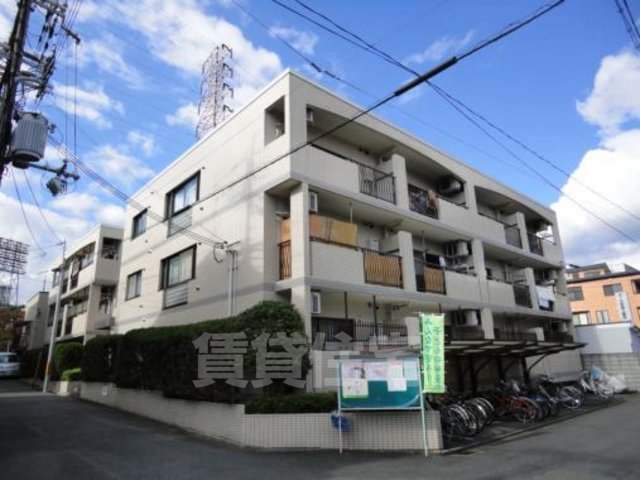 京都市右京区西京極堤町のマンションの建物外観