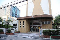 【ロイヤルオーク栄セントラルプラザの小学校】