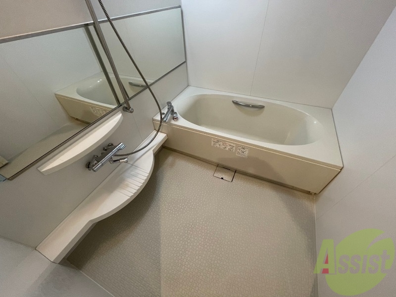 バス・シャワールーム　疲れを癒すには湯船でゆっくりするのが良いですよ。