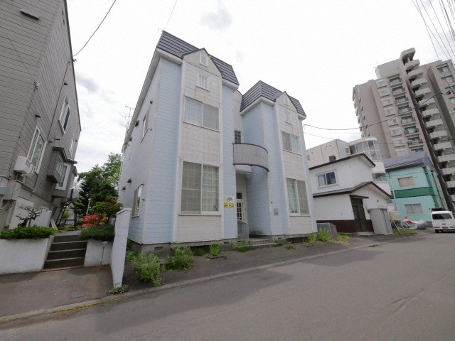 建物外観　☆物件名【グレースひばりが丘】です！