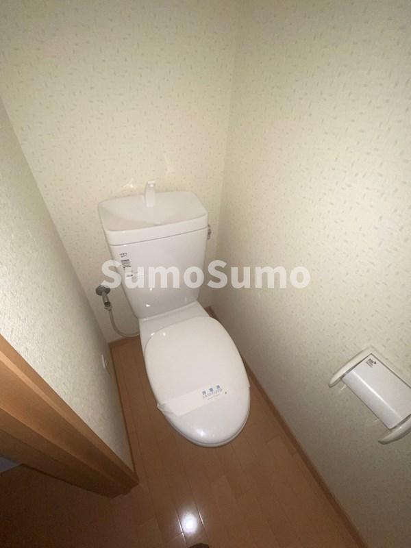 トイレ　落ち着いたトイレです