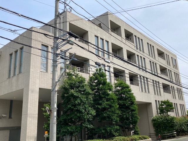 鎌倉市御成町のマンションの建物外観