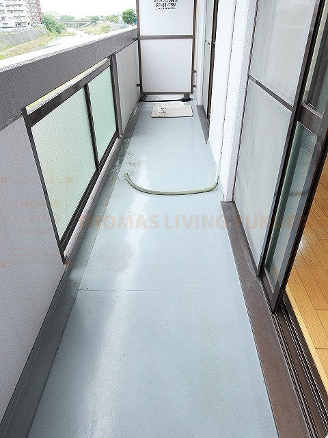 バルコニー　バルコニー　陽当たり良好。