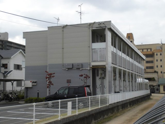 【レオパレスＦｕｃｈｕ　Ｋｉｔａの建物外観】