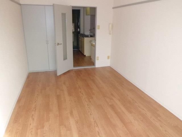 その他部屋・スペース　別角度からの居室