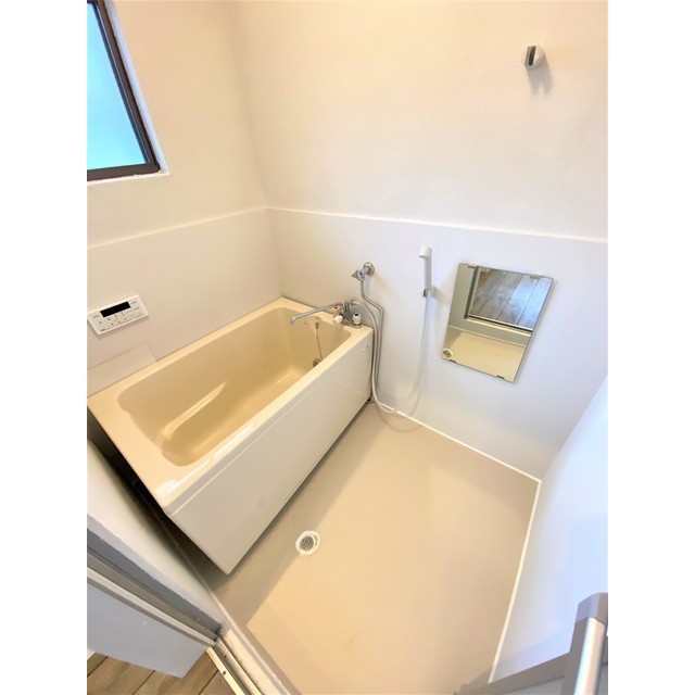 バス・シャワールーム　追い炊き