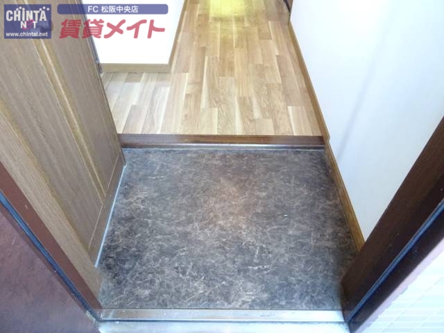 玄関　同型参考写真