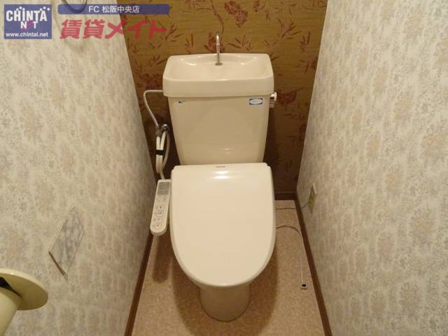 トイレ　同型参考写真