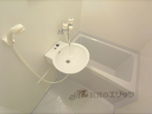 バス・シャワールーム　バス