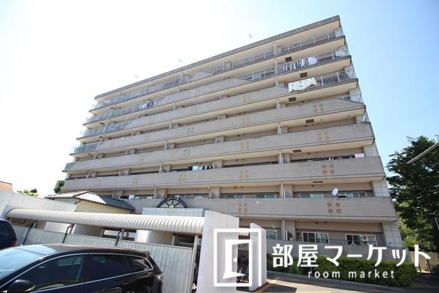 豊田市井上町のマンションの建物外観