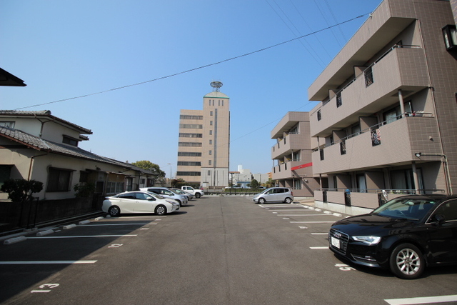 【さくらコーポの駐車場】