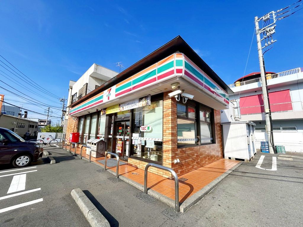 コンビニ　セブンイレブン大和つきみ野駅北店（コンビニ）まで620m