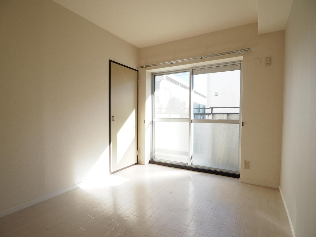 その他部屋・スペース　5.5帖収納付き洋室！