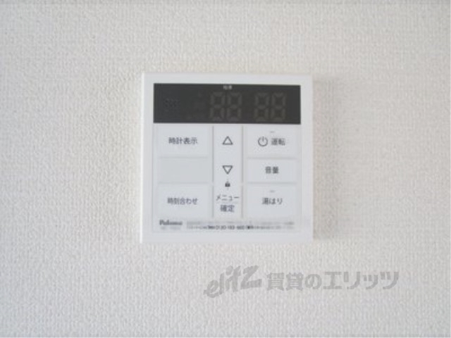 その他設備　給湯器リモコン