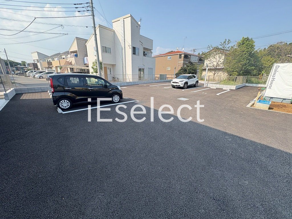 駐車場　敷地内駐車場も募集中です！