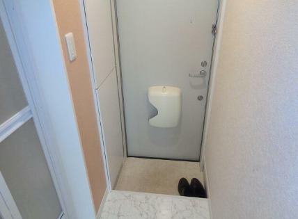 玄関　同建物別部屋参考