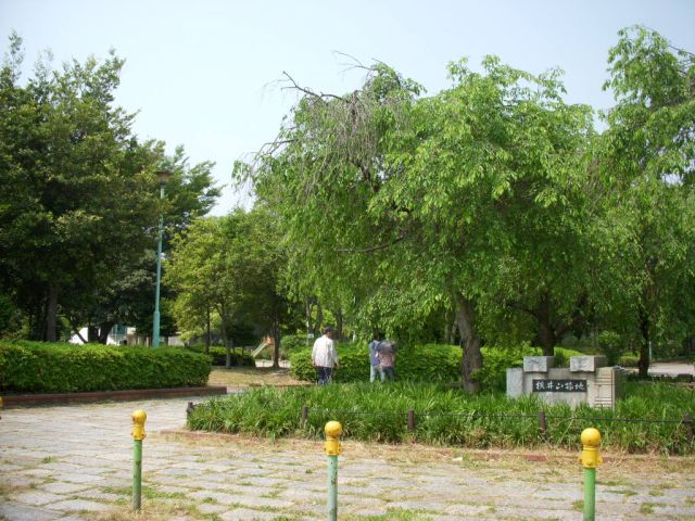 公園　横井山緑地（公園）まで10m