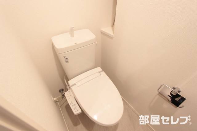 トイレ　個室トイレ