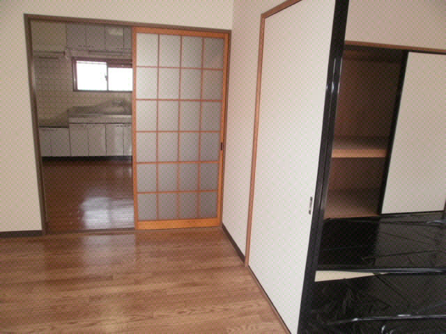 居室・リビング　内装