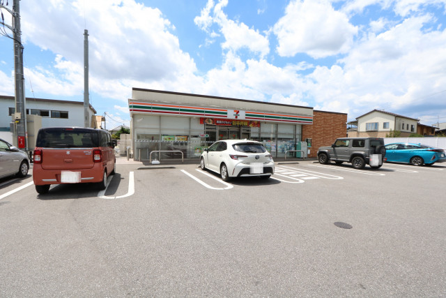 コンビニ　セブンイレブン　宇都宮西店（コンビニ）まで150m