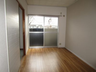 居室・リビング　洋室（同物件別部屋写真）