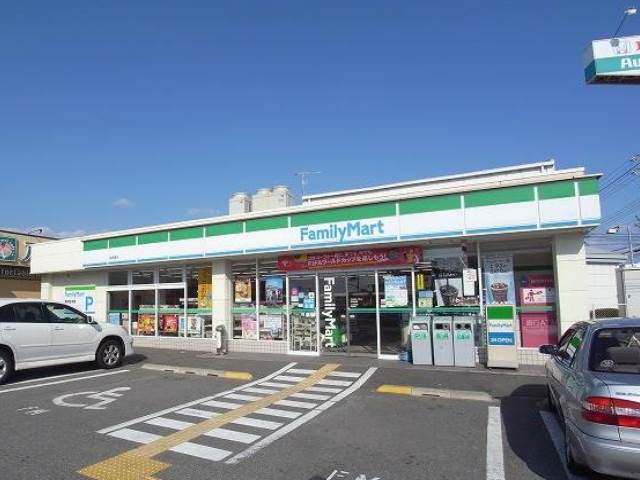 コンビニ　ファミリーマート 高津橋店（コンビニ）まで376m