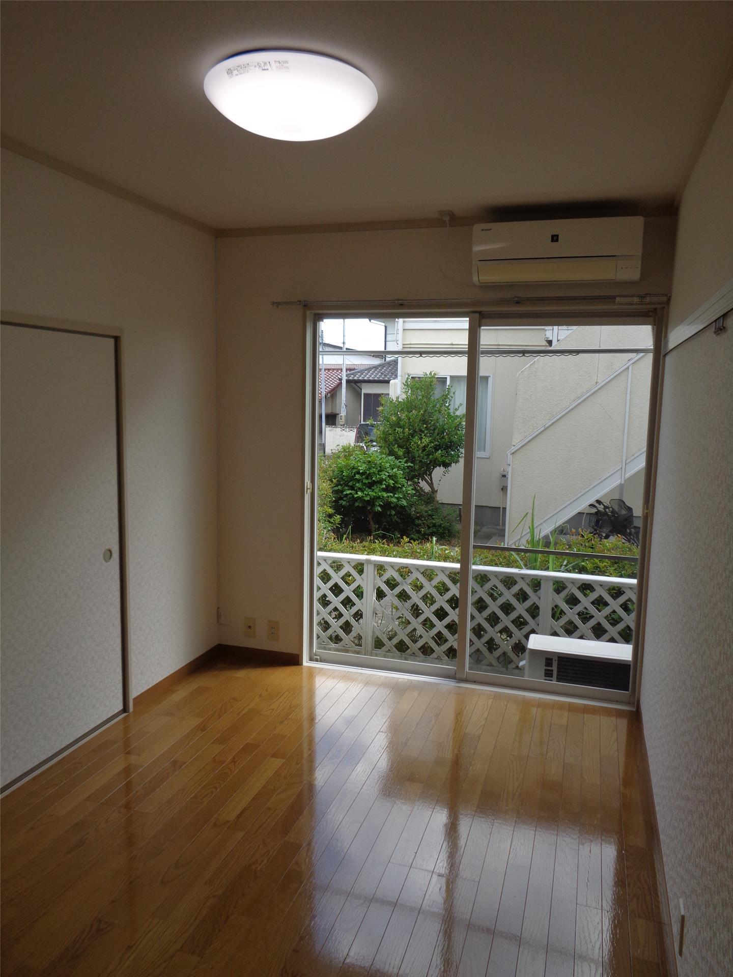 居室・リビング　洋室