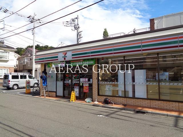 コンビニ　セブン-イレブン 横浜帷子町２丁目店（コンビニ）まで552m
