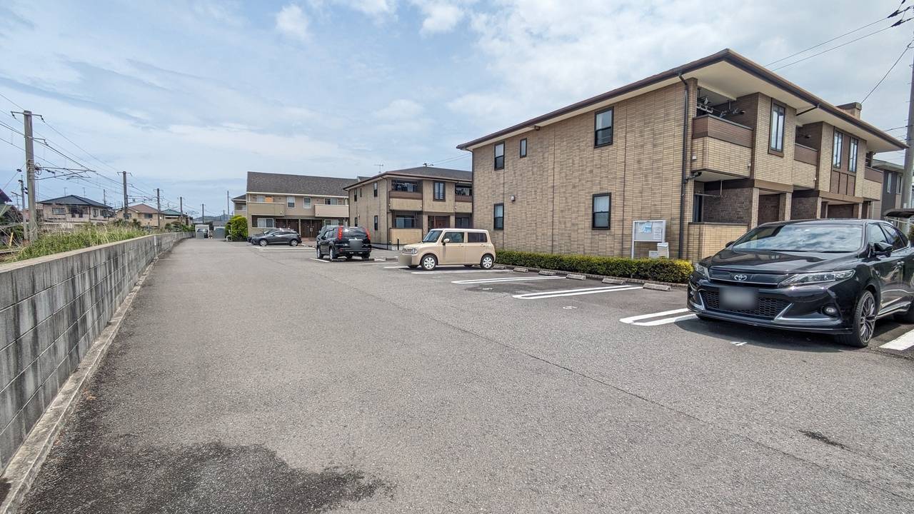 駐車場　駐車場