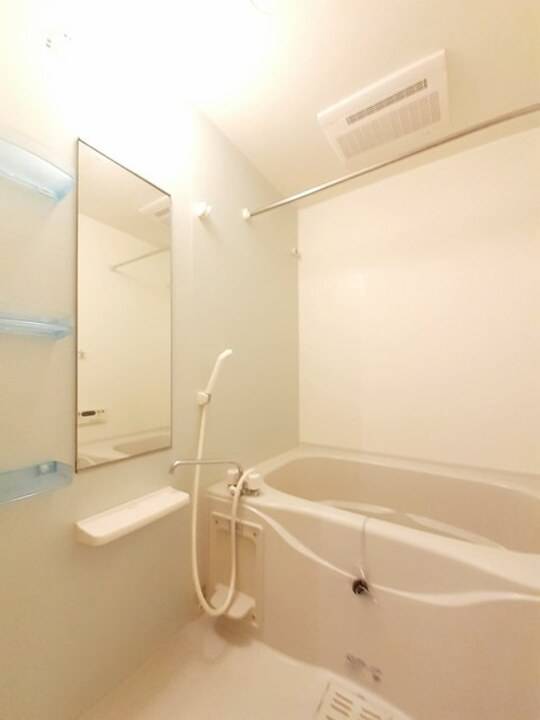 バス・シャワールーム　浴室