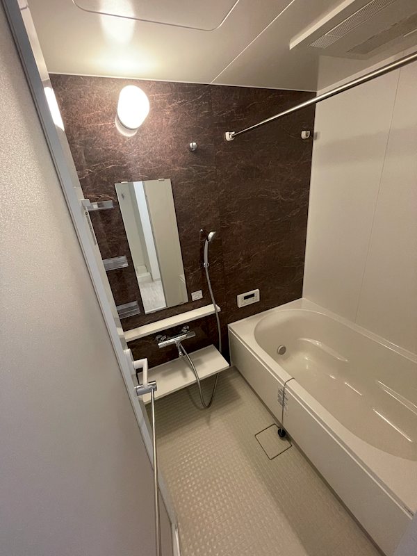 バス・シャワールーム