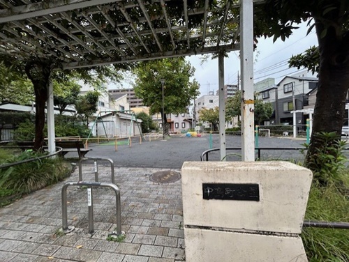 公園　中島町公園（公園）まで240m