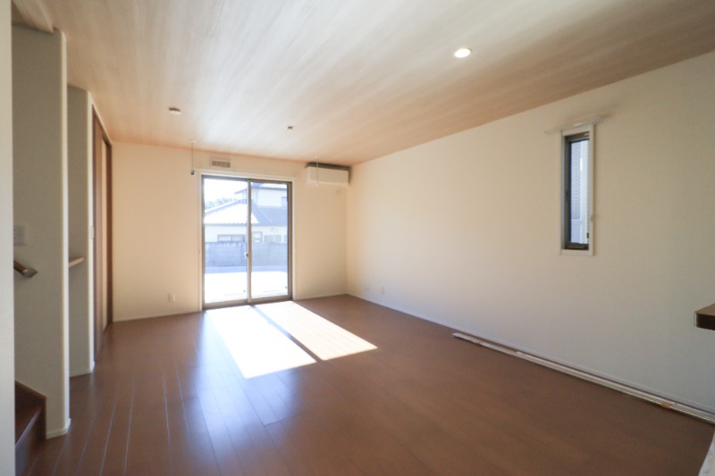 居室・リビング　図面と現状に相違がある場合には現状を優先