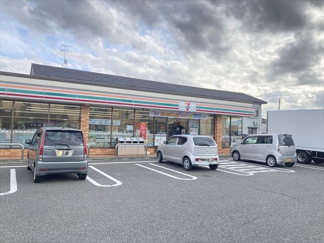 コンビニ　セブンイレブン 新潟姥ヶ山店（コンビニ）まで614m