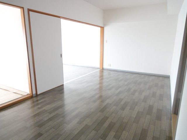 居室・リビング　別号室の写真です