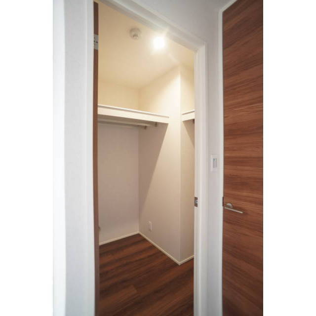 収納　うれしいウォークインクローゼット付♪