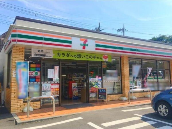コンビニ　セブンイレブン横浜榎が丘店（コンビニ）まで730m